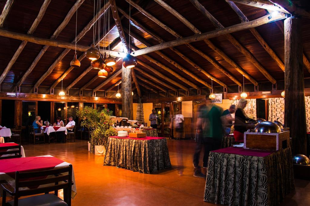 Voi Safari Lodge Екстериор снимка