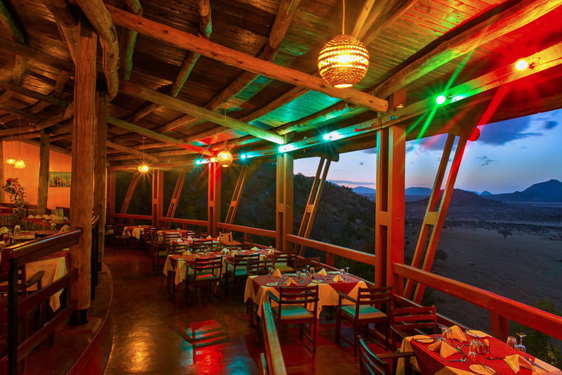 Voi Safari Lodge Екстериор снимка